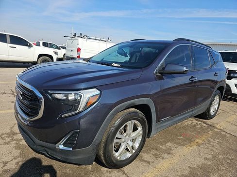 Used 2019 GMC Terrain SLE w/ Driver Convenience Package image 3