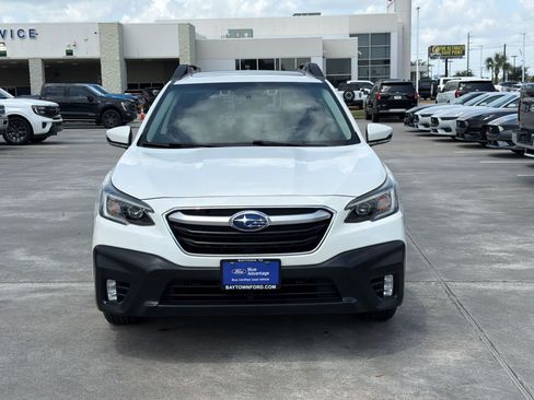 Used 2021 Subaru Outback Premium AWD/4WD image 6