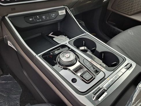 New 2026 Kia Carnival SX image 11