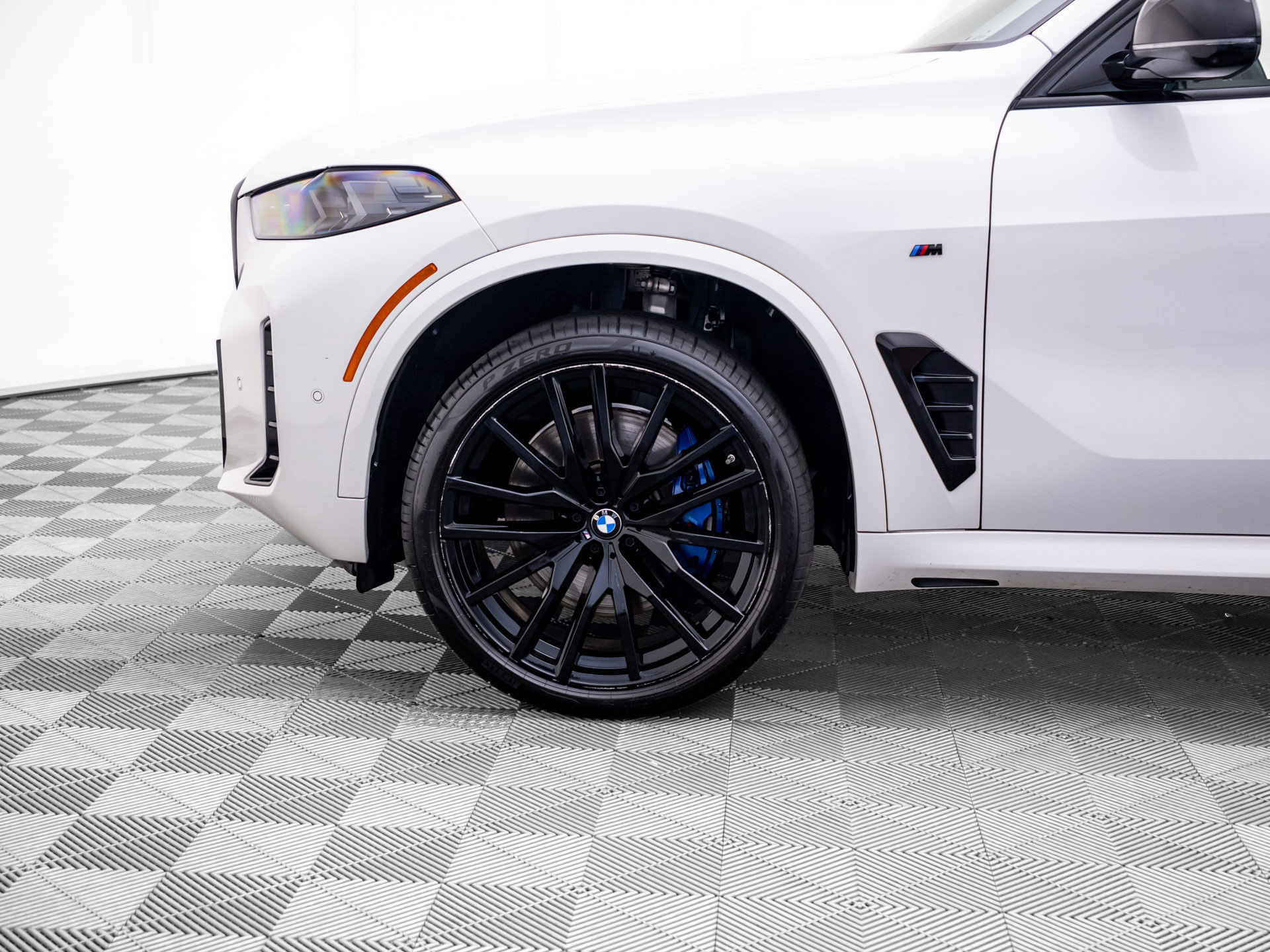 Certified 2024 BMW X5 M60i w/ Climate Comfort Package AWD/4WD image 37