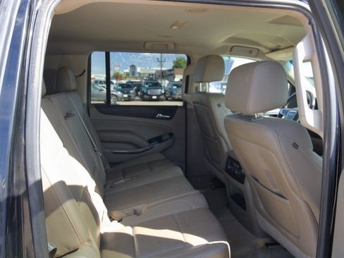 Used 2015 GMC Yukon XL SLT AWD/4WD image 34