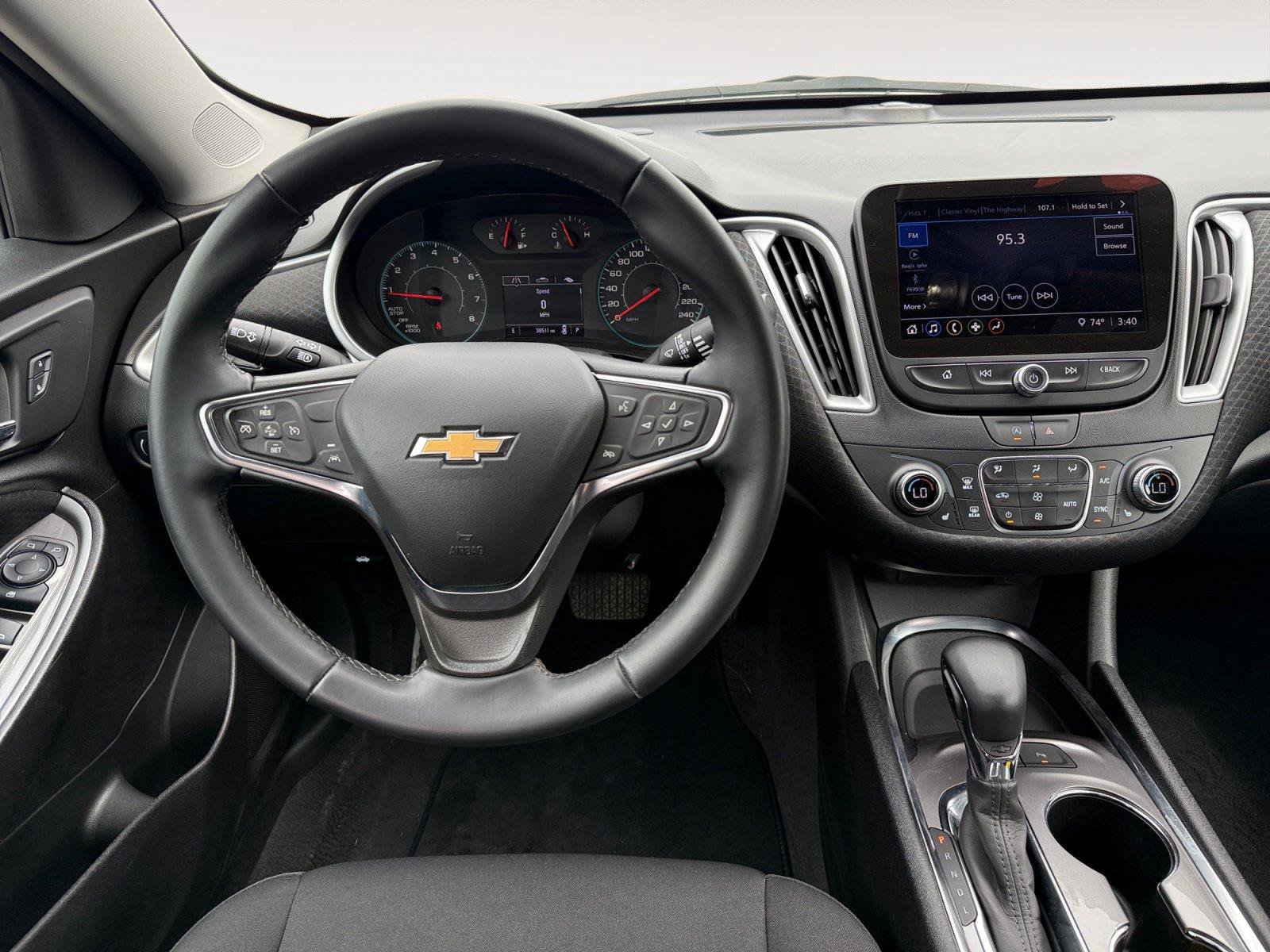 Used 2024 Chevrolet Malibu LT w/ Midnight Edition FWD image 13