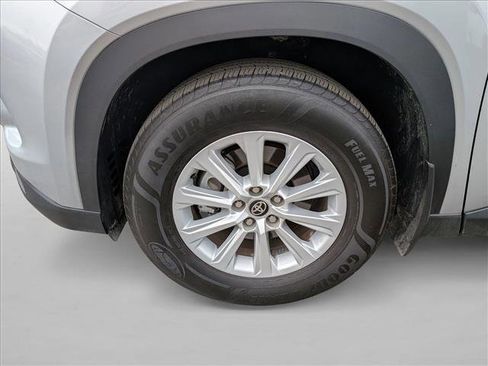 Used 2026 Toyota Grand Highlander FWD image 25