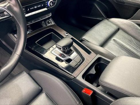 Used 2024 Audi Q5 2.0T Premium Plus AWD/4WD image 16