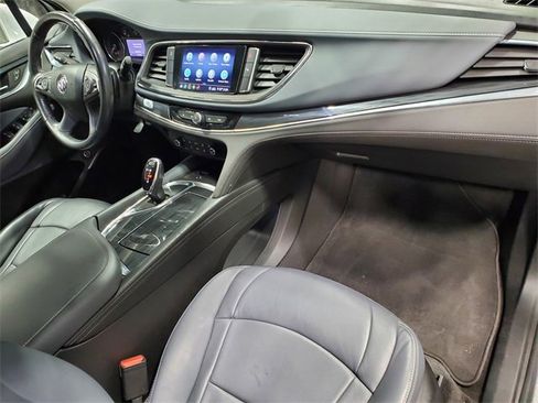 Used 2020 Buick Enclave Essence image 14