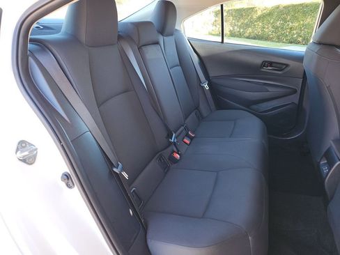 Used 2025 Toyota Corolla LE image 14