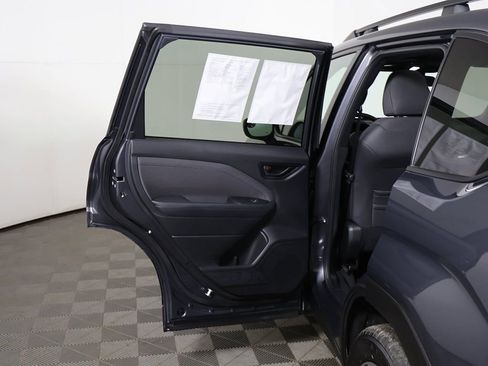 Used 2025 Subaru Forester Premium image 20