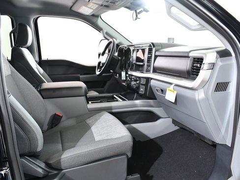 New 2026 Ford F350 XLT w/ FX4 Off-Road Package image 10