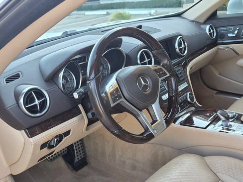 Used 2015 Mercedes-Benz SL 400 image 10