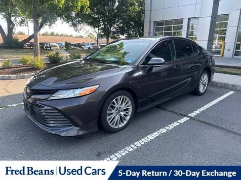 Used 2018 Toyota Camry XLE w/ Driver Assist Package FWD image 19