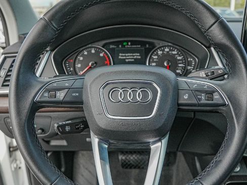 Used 2023 Audi Q5 2.0T Premium w/ Convenience Package image 10