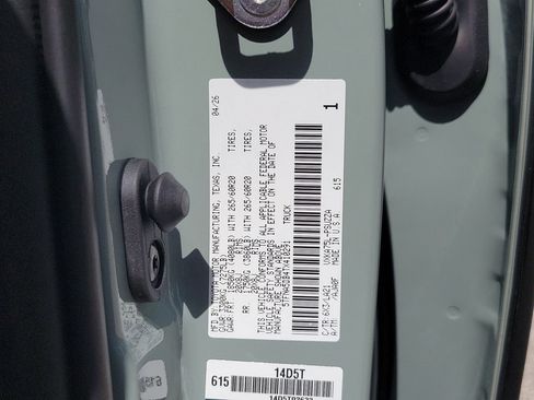 New 2026 Toyota Tundra Platinum AWD/4WD image 32