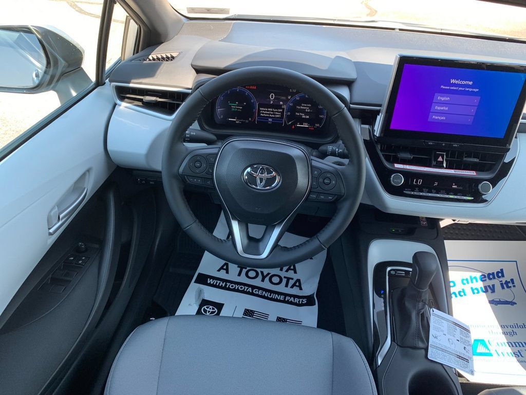 Used 2026 Toyota Corolla SE w/ SE Package FWD image 17