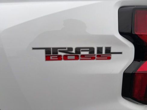 New 2026 Chevrolet Colorado Trail Boss AWD/4WD image 12