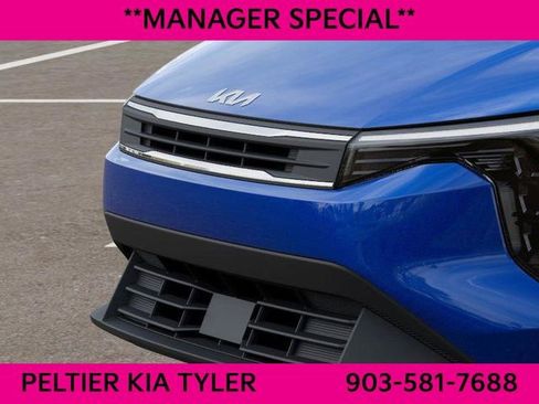 New 2025 Kia K4 LXS image 13