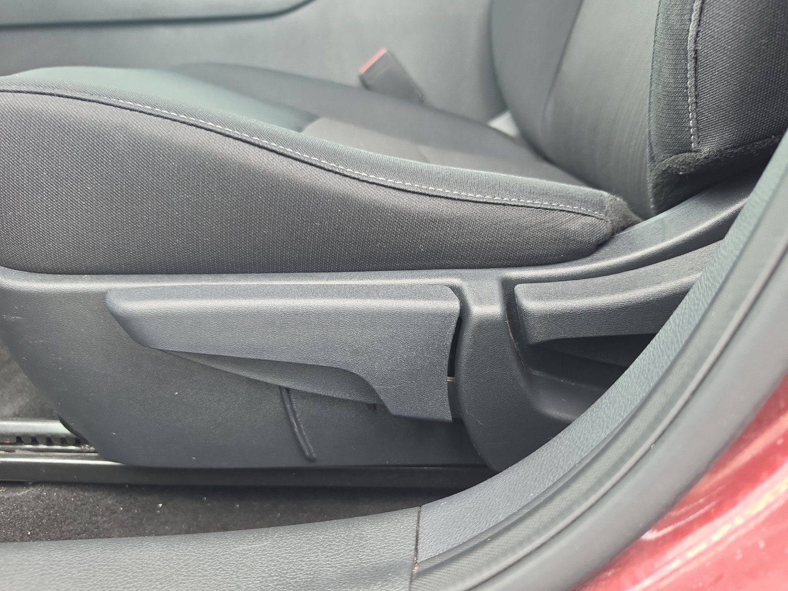 Used 2024 Nissan Sentra SV FWD image 16