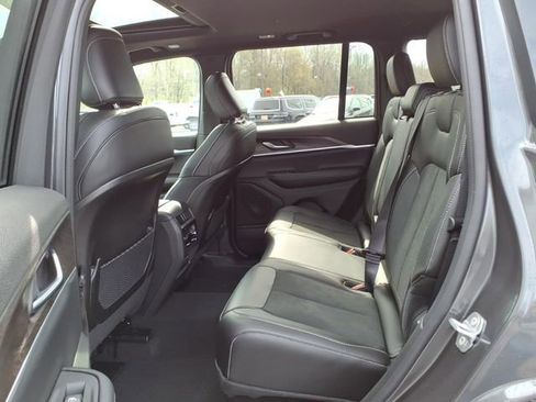 New 2026 Jeep Grand Cherokee Altitude AWD/4WD image 29