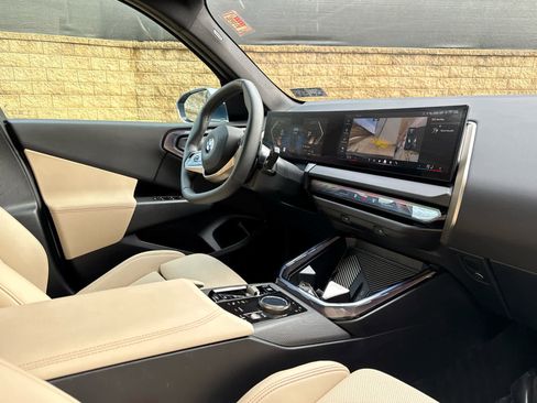 Certified 2025 BMW X3 xDrive30i w/ Premium Package image 8