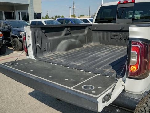 Used 2018 GMC Sierra 1500 SLT AWD/4WD image 11