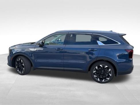 Used 2024 Kia Sorento EX FWD image 8