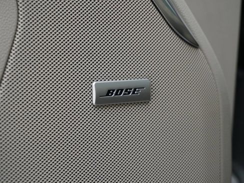 Used 2021 GMC Yukon XL Denali w/ Denali Premium Package image 18