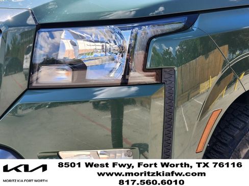 Used 2024 Nissan Frontier SV w/ SV Convenience Package RWD image 7