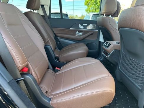 New 2026 Mercedes-Benz GLS 450 4MATIC image 30
