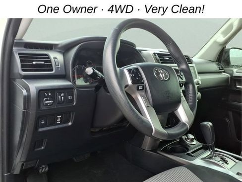 Used 2020 Toyota 4Runner SR5 AWD/4WD image 13