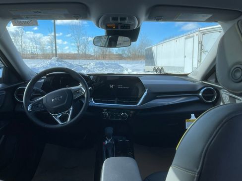 New 2026 Chevrolet Trax ACTIV w/ Sunroof Package image 23