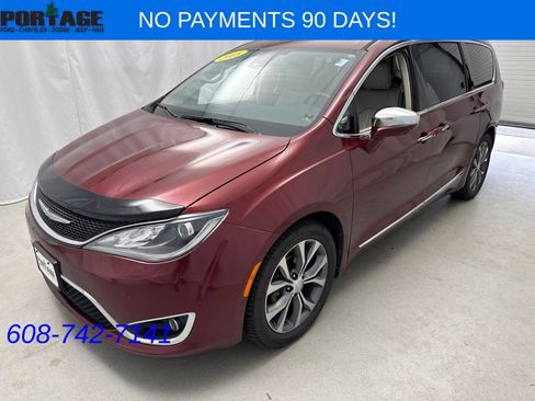 Used 2018 Chrysler Pacifica Limited FWD image 5