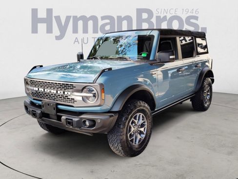 Used 2022 Ford Bronco Badlands image 7