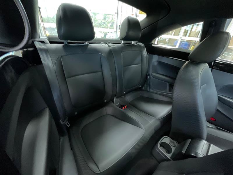 Used 2015 Volkswagen Beetle TDI FWD image 27