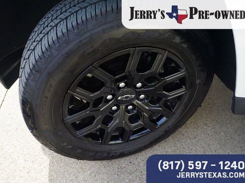 Used 2025 Chevrolet Colorado W/T image 9