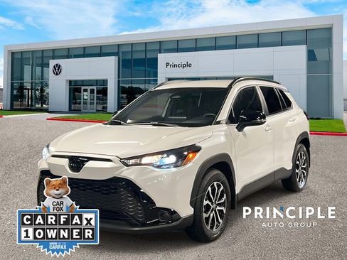 Used 2025 Toyota Corolla Cross AWD Hybrid image 1