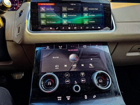 Used 2018 Land Rover Range Rover Velar R-Dynamic SE image 15