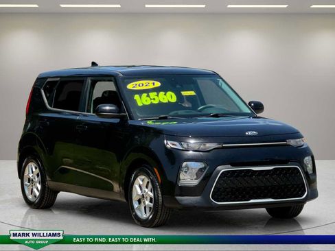 Used 2021 Kia Soul S FWD image 11