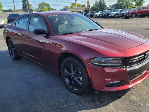 Used 2021 Dodge Charger SXT w/ Blacktop Package AWD/4WD image 16