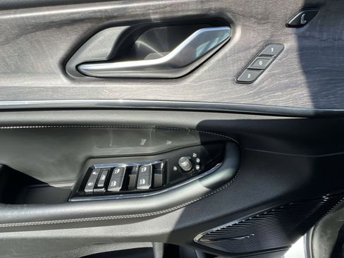 Used 2023 Jeep Grand Cherokee Overland w/ Adv Protech Group III image 15