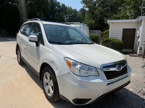 Used 2015 Subaru Forester 2.5i Premium w/ All-Weather Package AWD/4WD image 1