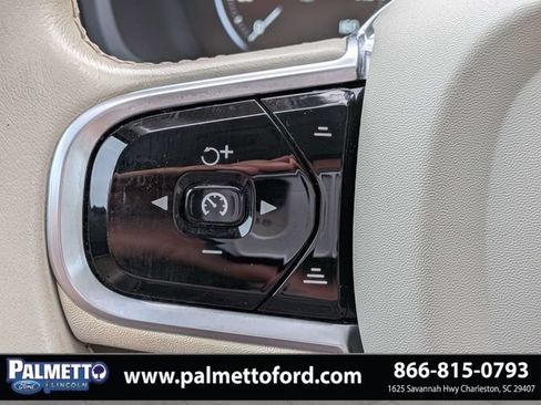 Used 2020 Volvo XC90 T5 Momentum FWD image 25