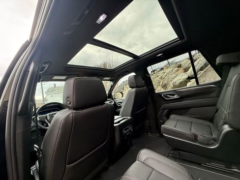 Used 2023 Chevrolet Tahoe RST w/ Luxury Package image 19