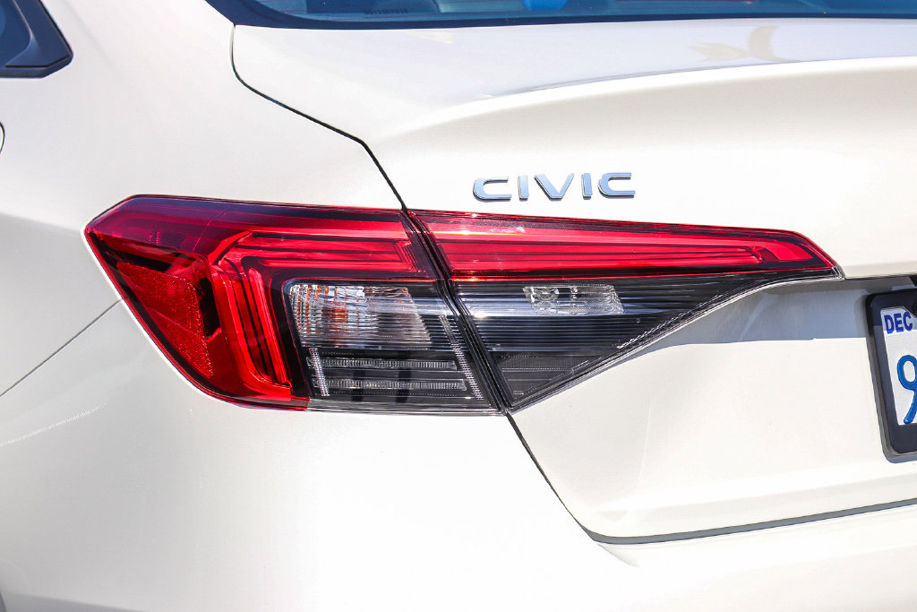 Used 2024 Honda Civic Sport image 7