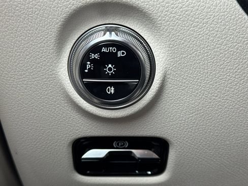 New 2026 Mercedes-Benz C 300 C 300 image 27