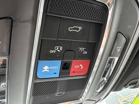 Used 2023 Jeep Grand Cherokee Altitude AWD/4WD image 25
