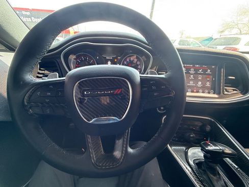 Used 2017 Dodge Challenger GT image 14