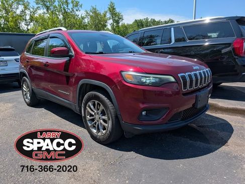 Used 2019 Jeep Cherokee Latitude Plus AWD/4WD image 1