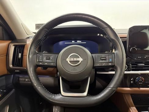 Used 2023 Nissan Pathfinder Platinum AWD/4WD image 34