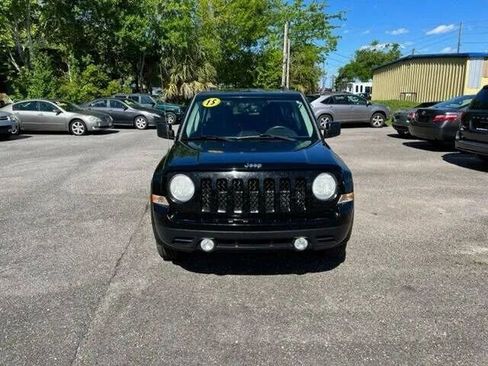 Used 2015 Jeep Patriot High Altitude FWD image 2