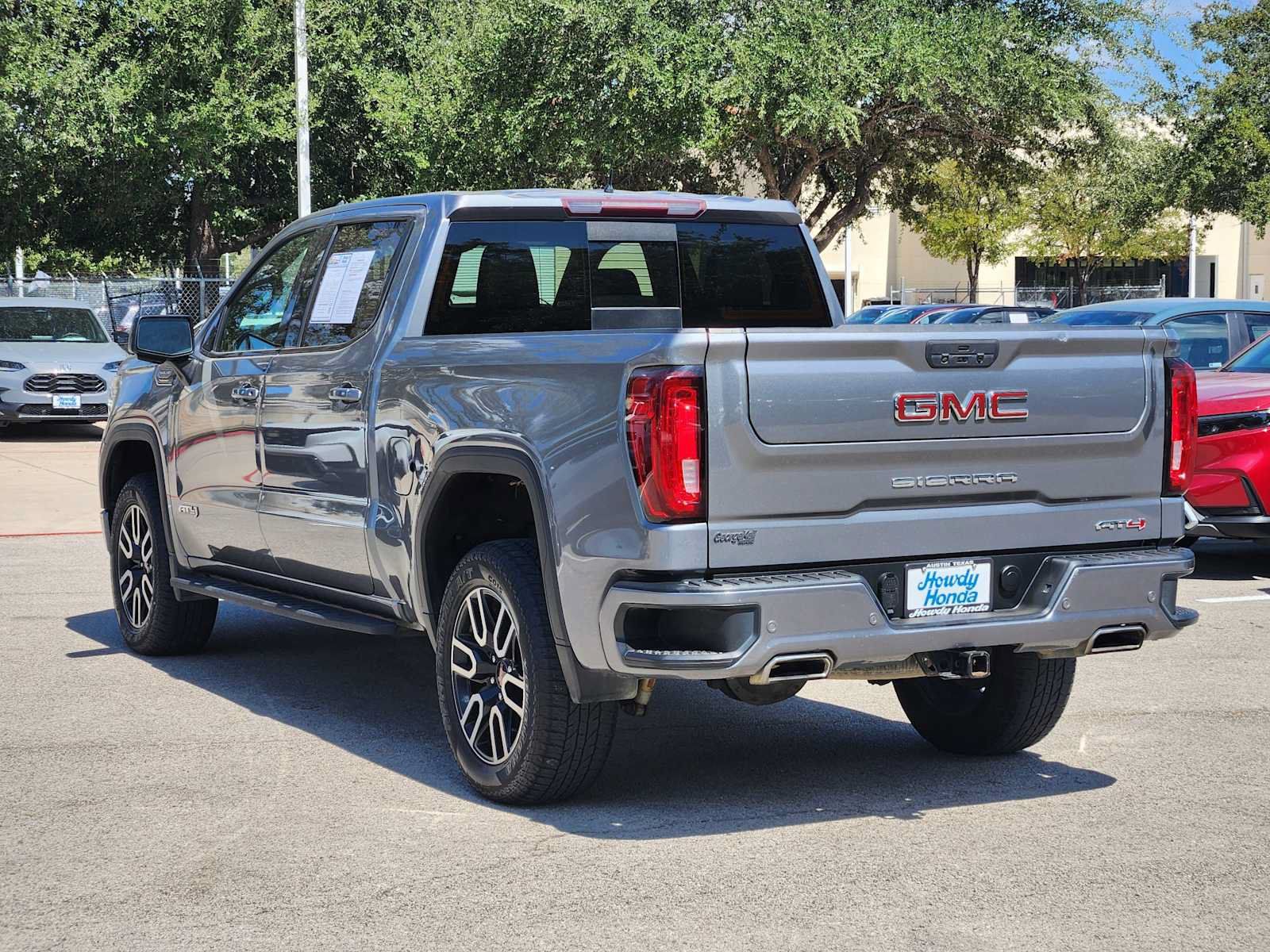 Used 2021 GMC Sierra 1500 AT4 w/ AT4 Premium Package AWD/4WD image 5