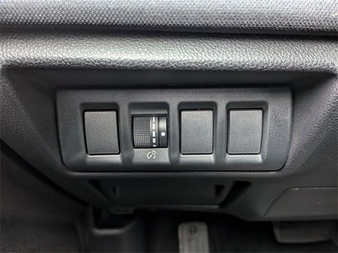 Used 2022 Subaru Outback Premium image 20